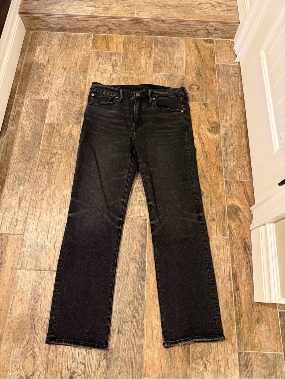 American Eagle Outfitters Black Straight-Leg Jeans
